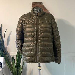 Gap Army Green Packable Down Alternative Jacket in XXL